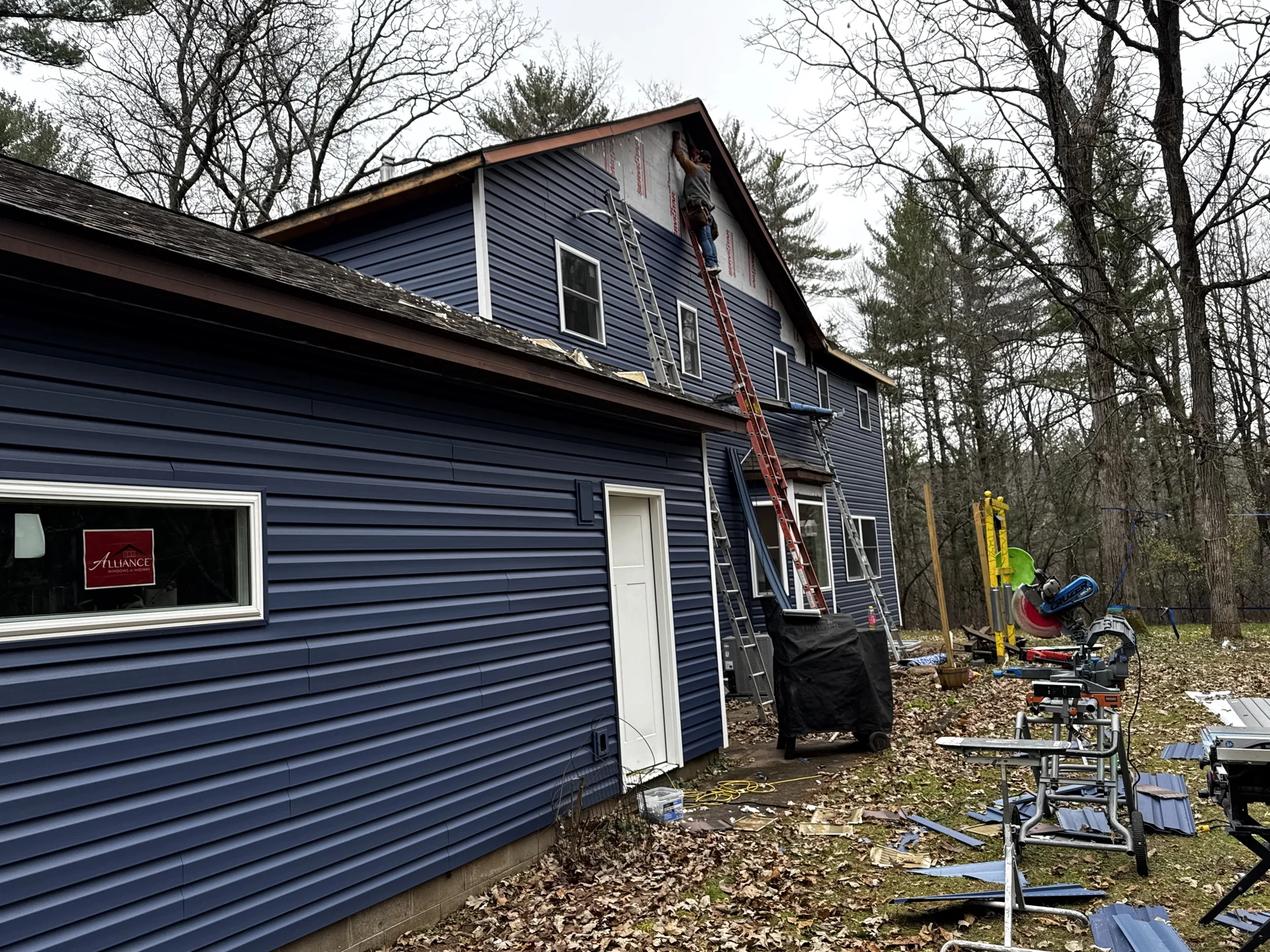 Alliance Window Install & Upper Siding Staging